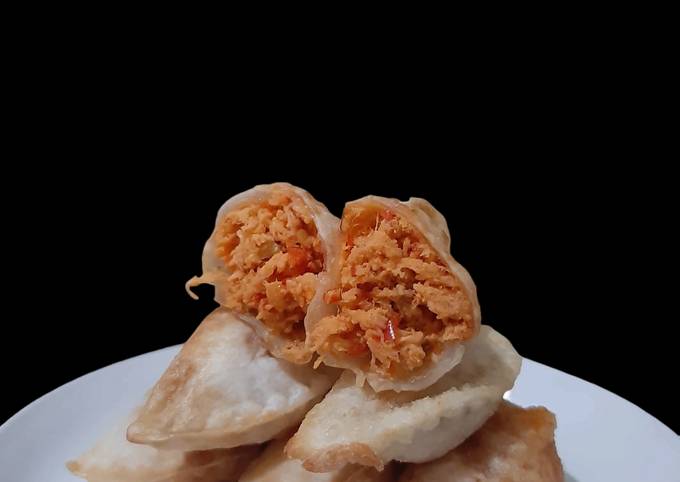 Resep Cireng isi ayam suwir pedas oleh Ermi Rodita Hayati - Cookpad