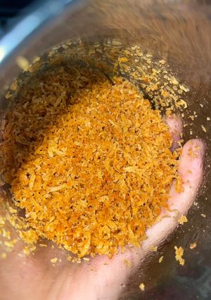 Foto resep Serundeng kelapa bumbu ayam ungkep