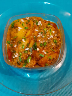 ભરેલા બટાકા નું શાક (Bharela Bataka Shak Recipe In Gujarati) રેસીપી મુખ્ય ફોટો