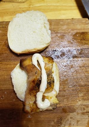 A picture of Chicken sandwich.