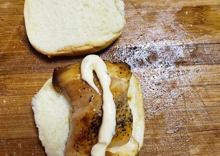 Simple Way to Prepare Homemade Chicken sandwich