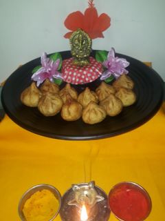 तळलेले मोदक (talniche modak recipe in marathi) रेसिपी चे मुख्य फोटो