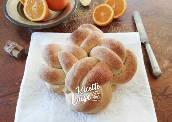 Corona di pane all'arancia e cannella 🌷