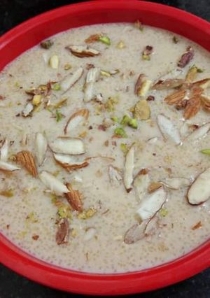 সুজির ক্যারামেল ক্ষীর (Rava caramel kheer recipe in Bengali) রেসিপির প্রধান ছবি