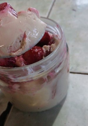 Una foto de Yogur vegano, sin semillas, sin fermentar, sin azúcar