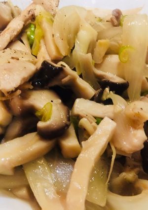 Hình của món Gà gà gặp nhau ở Tokyo.