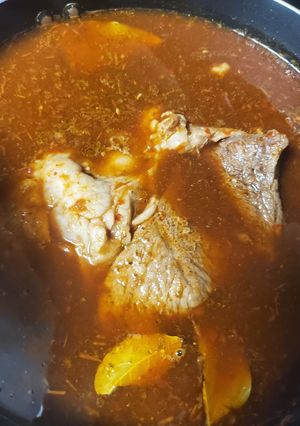 Una foto de Birria de res a mi estilo