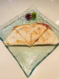 Quesadillas (แฮมชีสฮาลาพิโนเคซะเดีย)