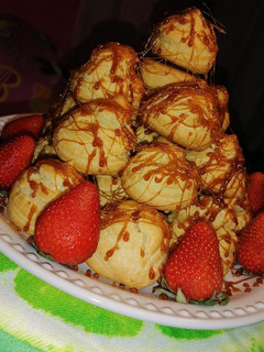 Una foto de Masa de choux y crema pastelera