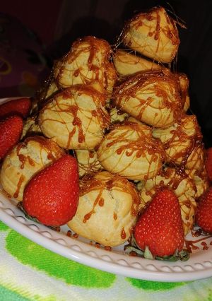 Una foto de Masa de choux y crema pastelera