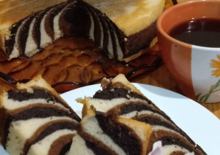 Resep Zebra  cake  putih telur  Untuk Pemula Resep Masakan