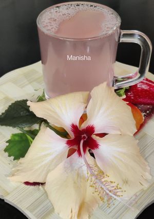 A picture of Hibiscus Lemon Tea.