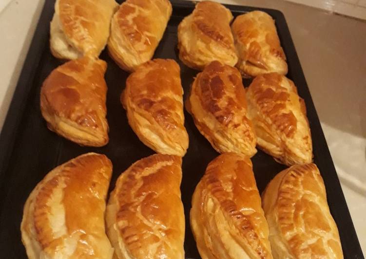 Meat pies/ chicken pies