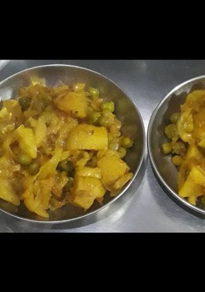 आलू और पत्ता गोभी की सब्जी (aloo aur patta gobi ki sabzi recipe in Hindi) रेसिपी मुख्य फोटो