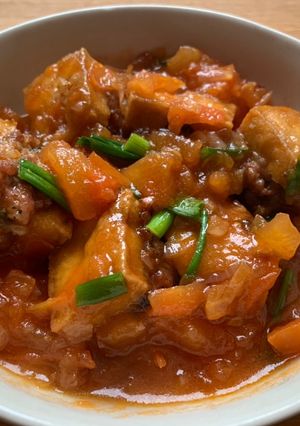 Hình của món Đậu hủ dồn thịt sốt cà chua.