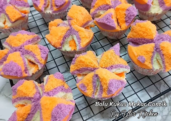 Resep termudah membuat Anti Gagal,Bolu Kukus Mekar Cantik By.Uli's Kitchen yang nagih banget
