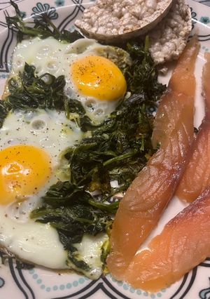 Una foto de Collejas con huevo y salmón al jengibre 🫚!!!