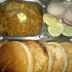 A picture of Pav bhaji.
