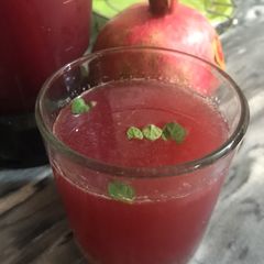 A picture of Pomegranate juice 🥤.