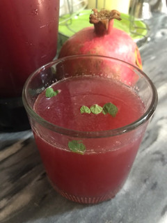 A picture of Pomegranate juice 🥤.