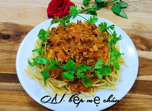 Hình của món Mì ý sốt bò bằm.