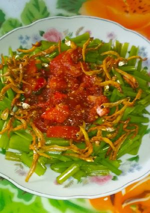 Foto resep Brambang asem batang kangkung