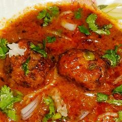 A picture of Veg kofta kurry.