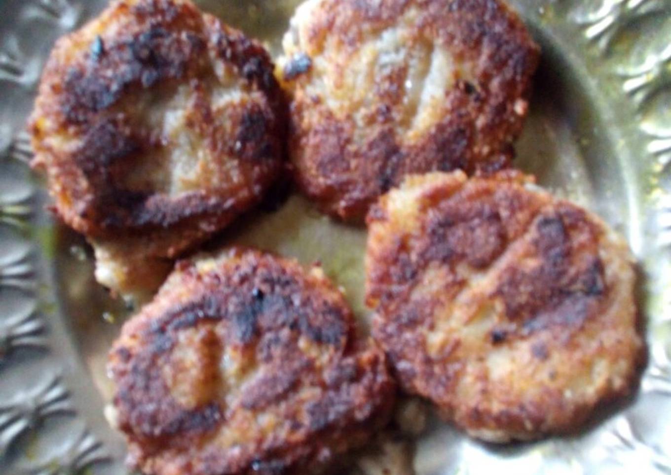 Raw banana potato fritters
