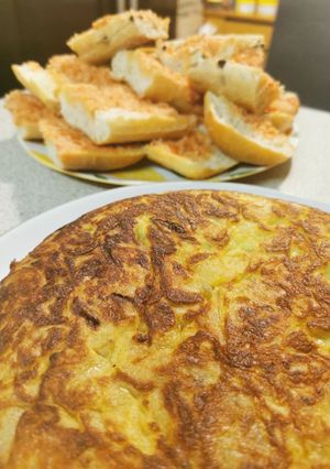 A picture of Spanish Tortilla / Tortilla de Patatas.