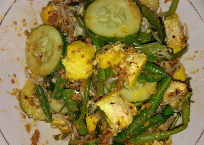 Gambas Ditumis Sama Tauge Bumbunya Oblok Tahu Lamtoro 