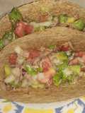 Tortillas con ensalada y atún