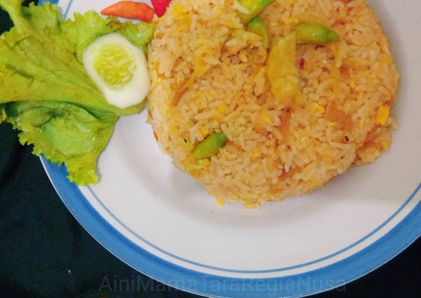 Nasi goreng kembang turi