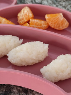 Una foto de Bolitas de arroz BLW
