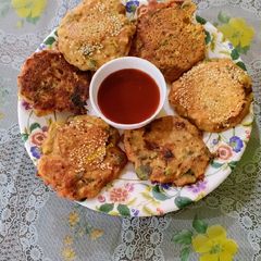 A picture of Lauki (Bottlegourd) Chhilka Chilla.