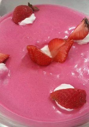 A picture of Strawberry Mousse.