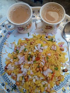 इंदौरी पोहा (Indori poha recipe in hindi) रेसिपी मुख्य फोटो