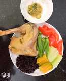 Ức gà hấp muối xả chanh