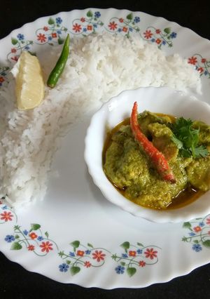 ভাপা ধনিয়া চিকেন (bhapa dhania chicken recipe in Bengali) রেসিপির প্রধান ছবি