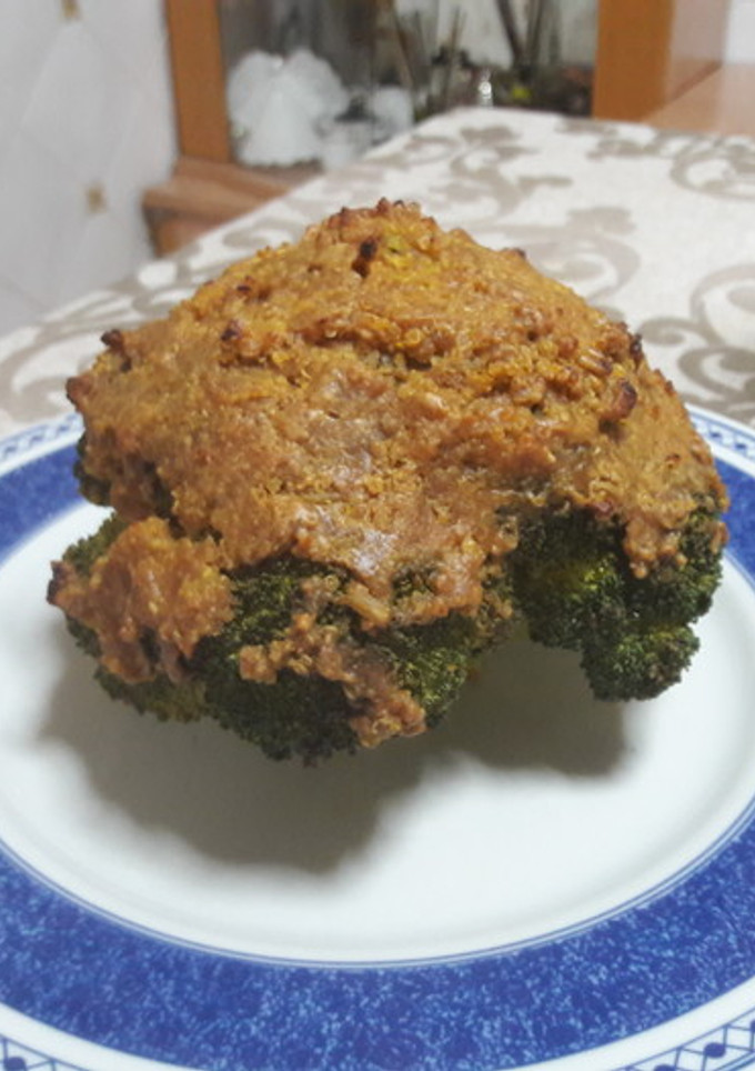 Una foto de Brócoli asado vegano
