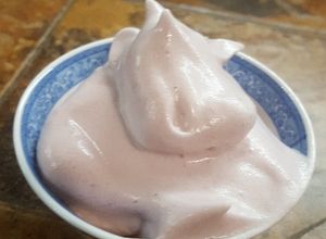 Una foto de Espumilla de mora (postre ecuatoriano)