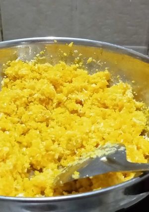 મકાઈ નો હલવો (Makai Halwa Recipe In Gujarati) રેસીપી મુખ્ય ફોટો