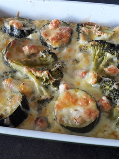Una foto de Pastel de verduras y gambas al curry