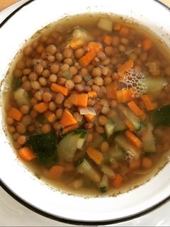 Una foto de Lentejas con verduras