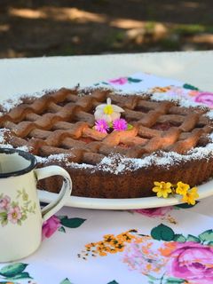 Una foto de Pastafrola de chocolinas y dulce de membrillo😜