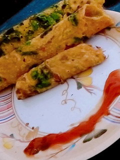 બેસન ચીલા(besan chilla recipe in gujarati) રેસીપી મુખ્ય ફોટો