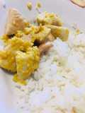 Pollo al curry e yogurt
