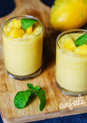 A picture of Mango lassi.