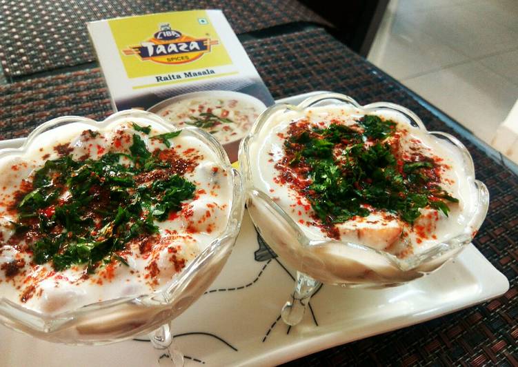 Makhana moongfali raita and Crispy potatoes raita