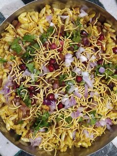 ભેળ (Bhel Recipe In Gujarati) રેસીપી મુખ્ય ફોટો