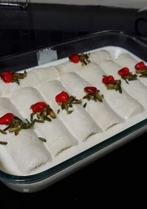 A picture of Malai roll.